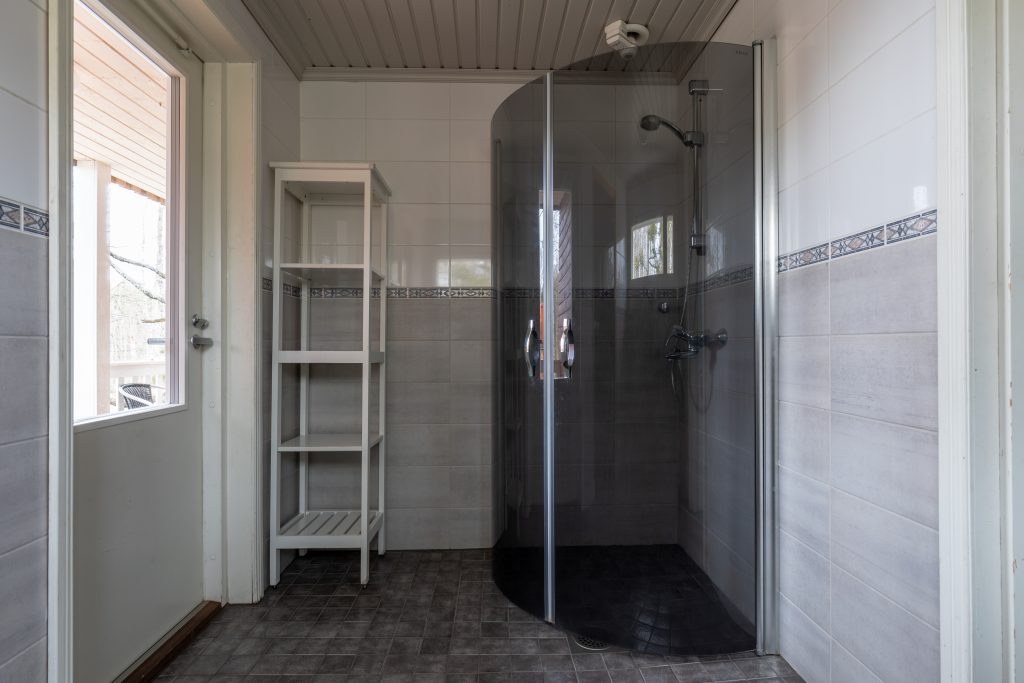 R6__1412-HDR